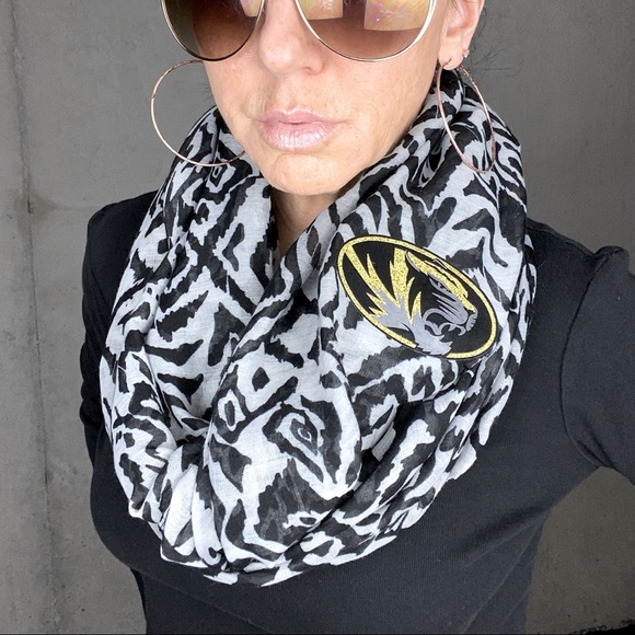Collegiate Licensed Product Accessories - MIZZOU Infinity Scarf Missouri Tiger Black & Gray